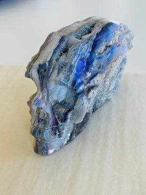 Rainbow Horn Crystal Head Skull (n 2)