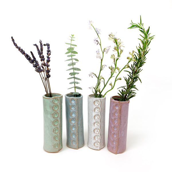 Bud Vase in Various Colors: Green, Blue, White, Pink.