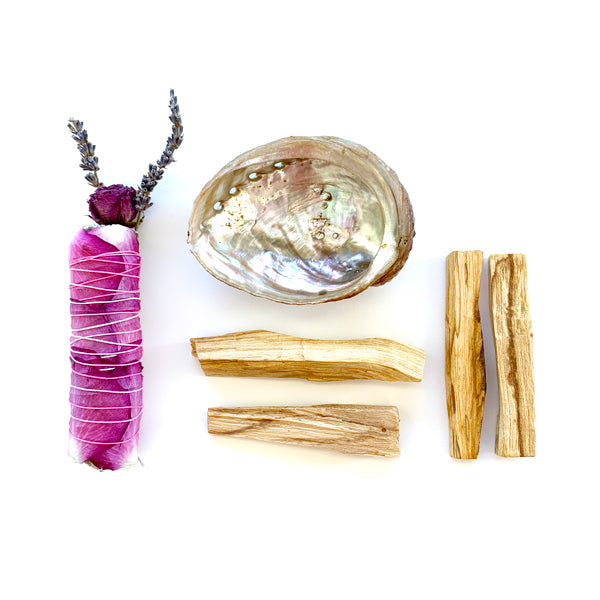 White Abalone with Floral Sage and Palo Santo Kit